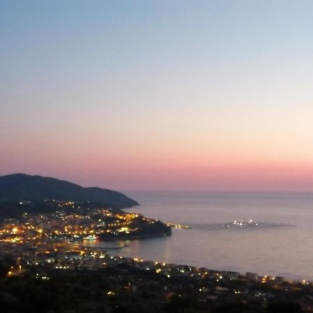 Una Terrazza Sul Mare Agropoli Dış mekan fotoğraf
